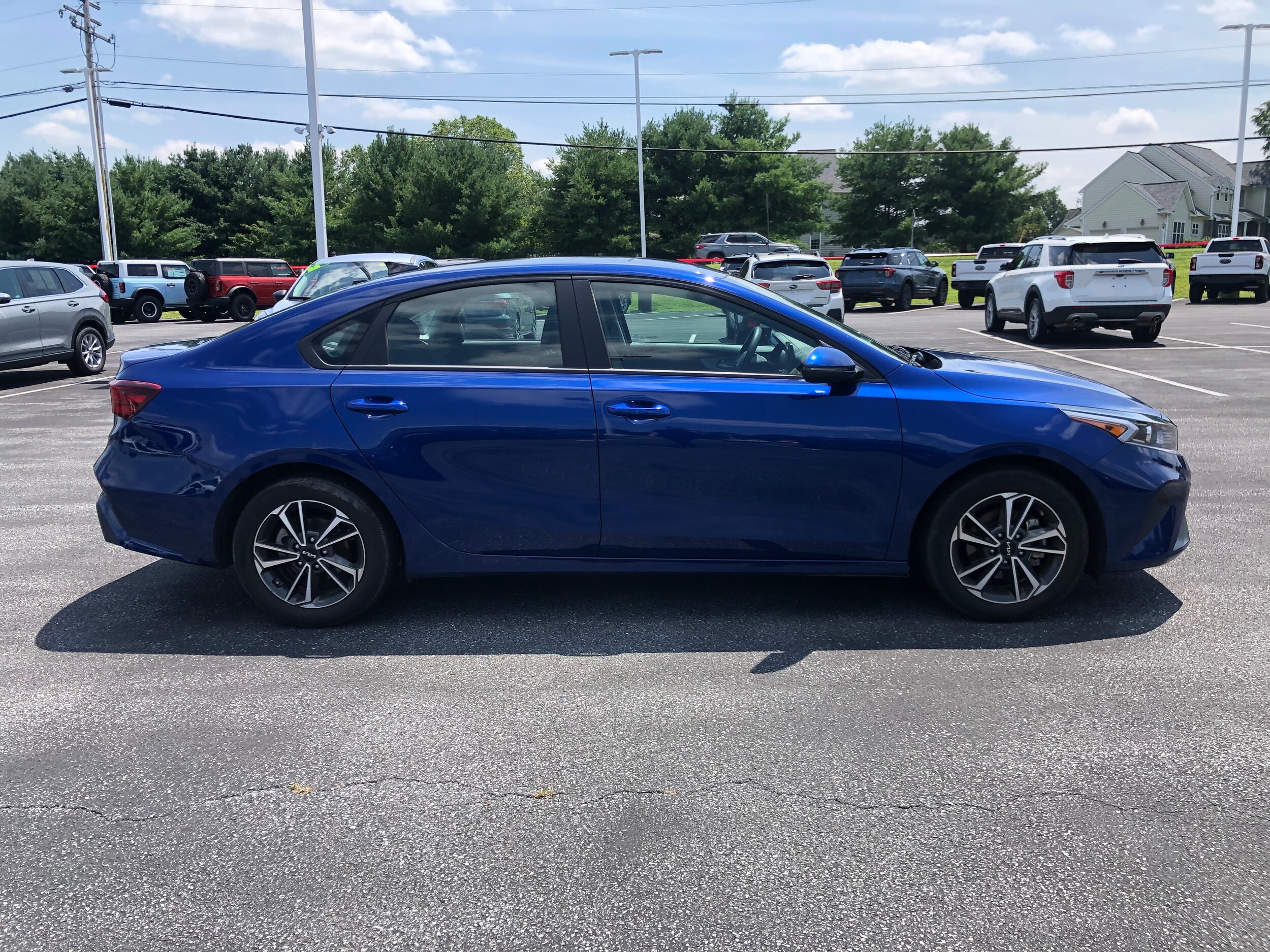 2023 Kia Forte LXS photo 3
