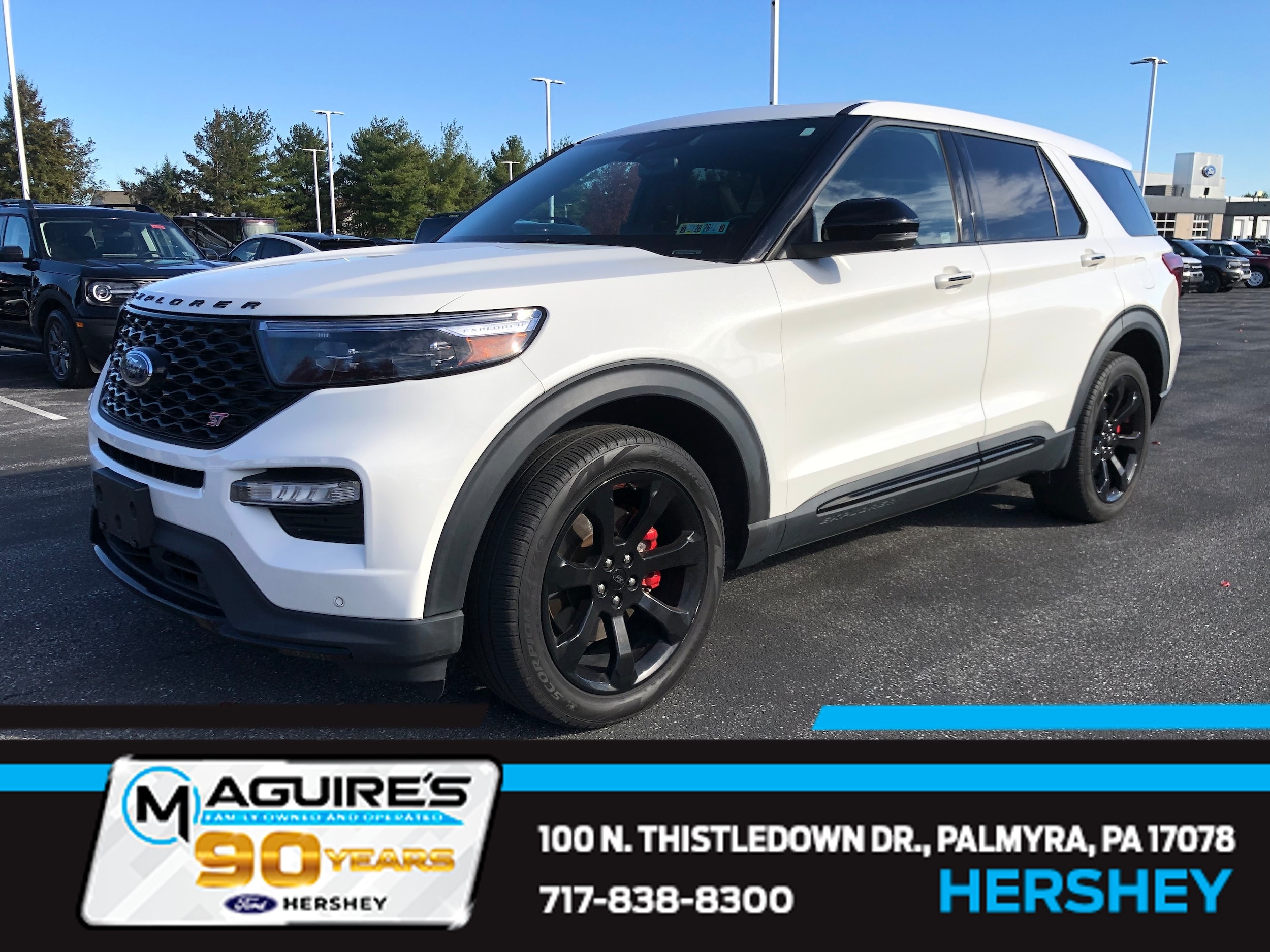 2022 Ford Explorer ST's photo