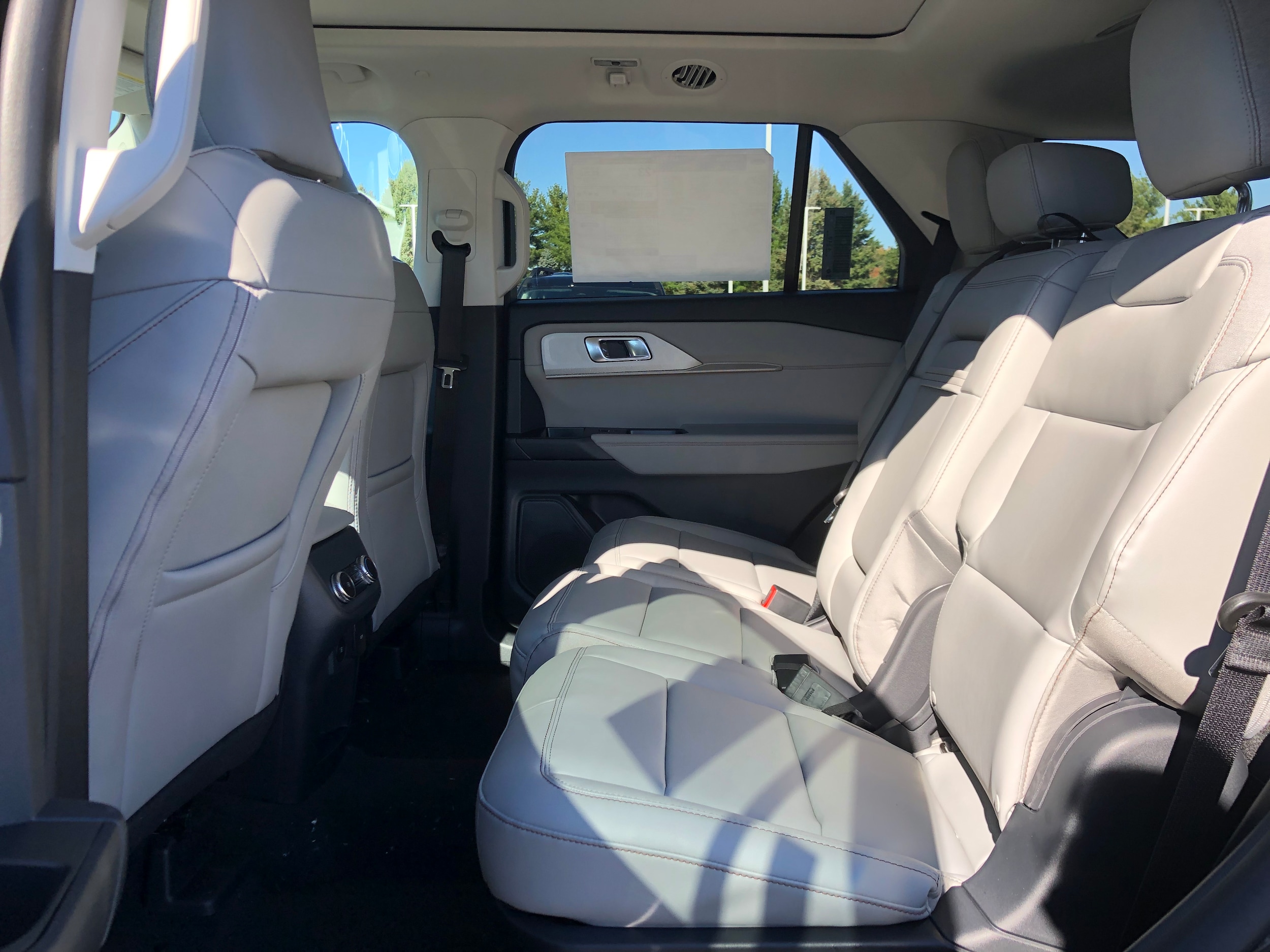2026 Ford Explorer Active - Photo 11
