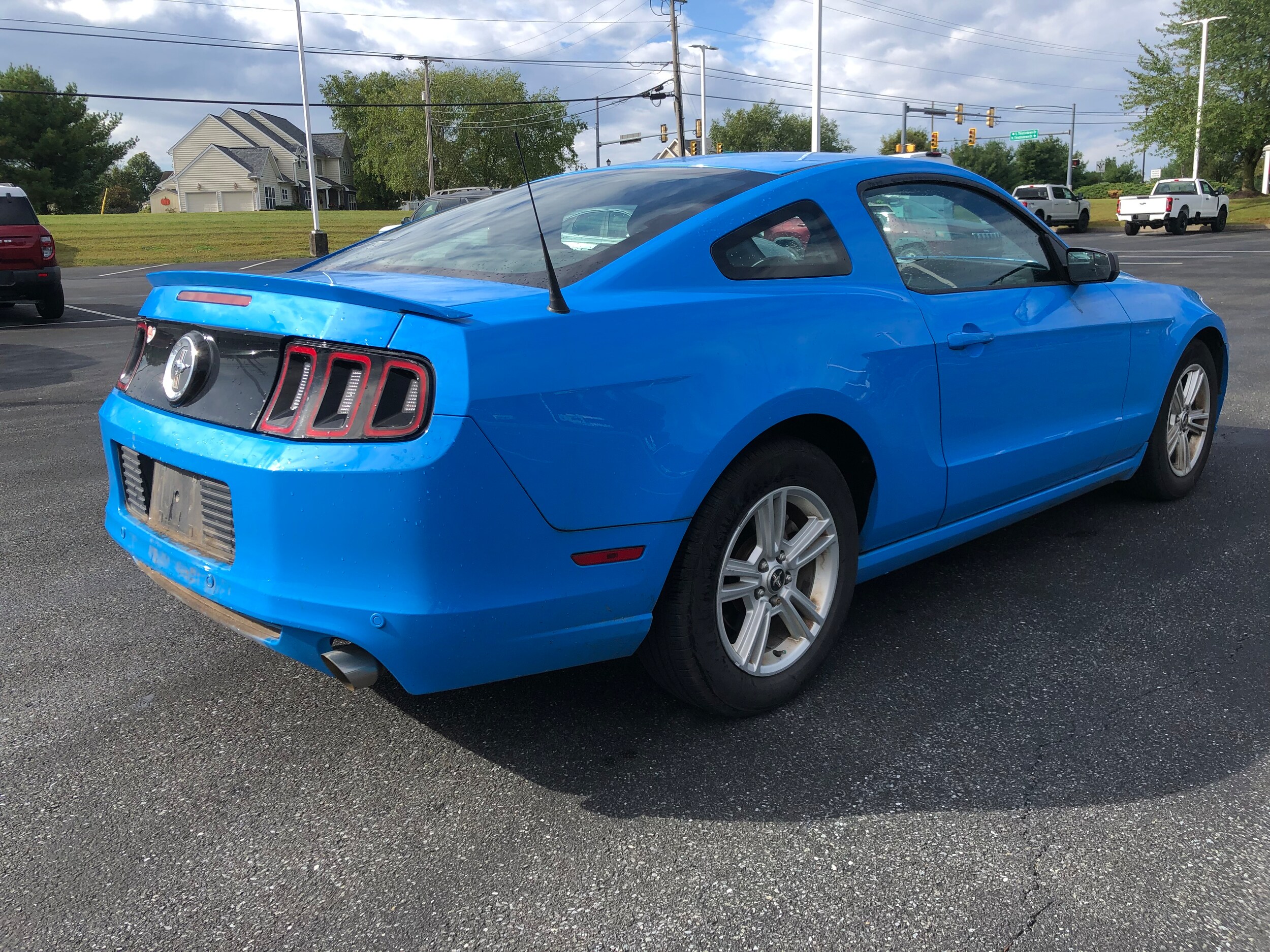 2013 Ford Mustang V6 photo 3