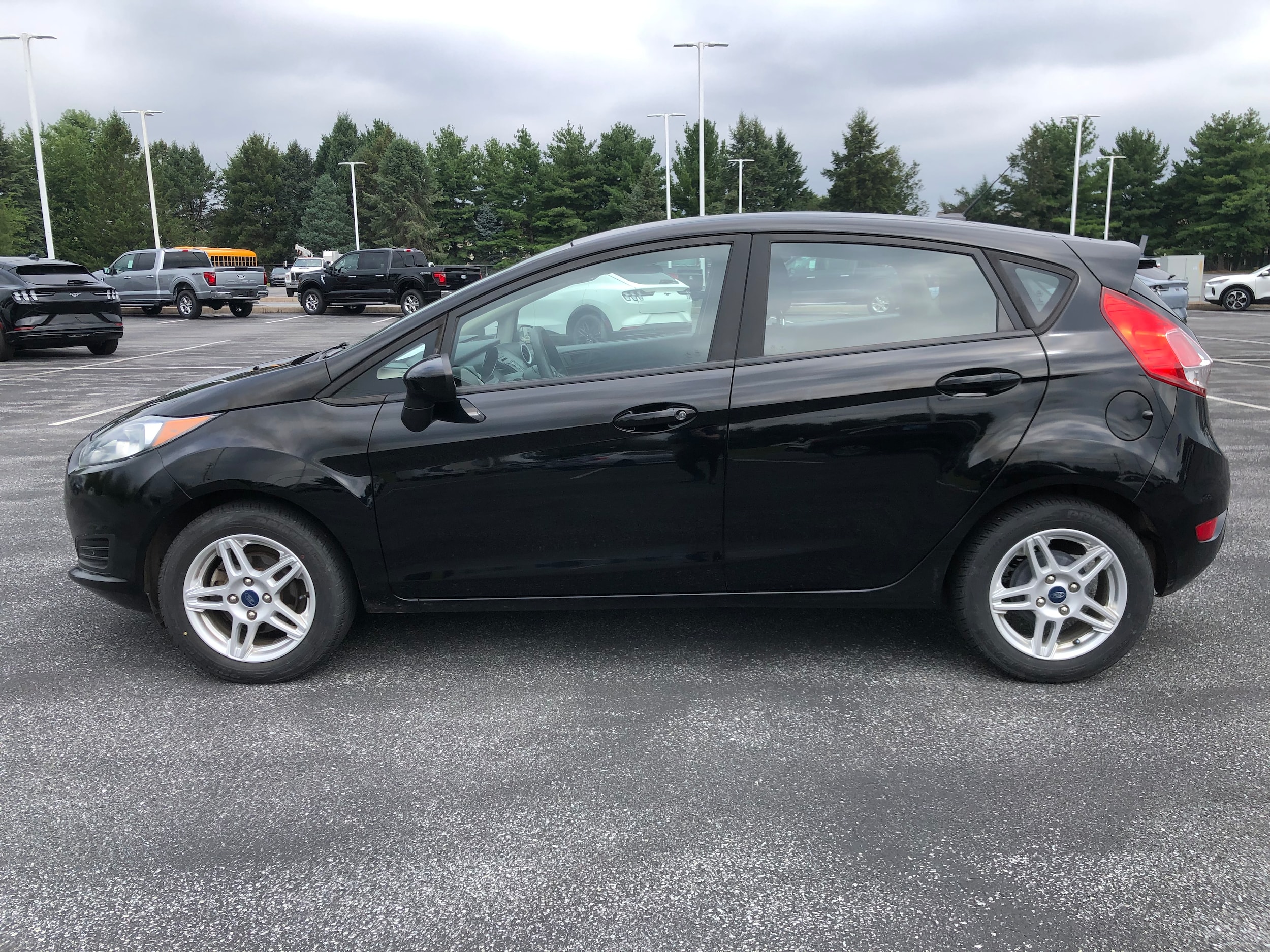 Used 2019 Ford Fiesta SE with VIN 3FADP4EJXKM158504 for sale in Palmyra, PA