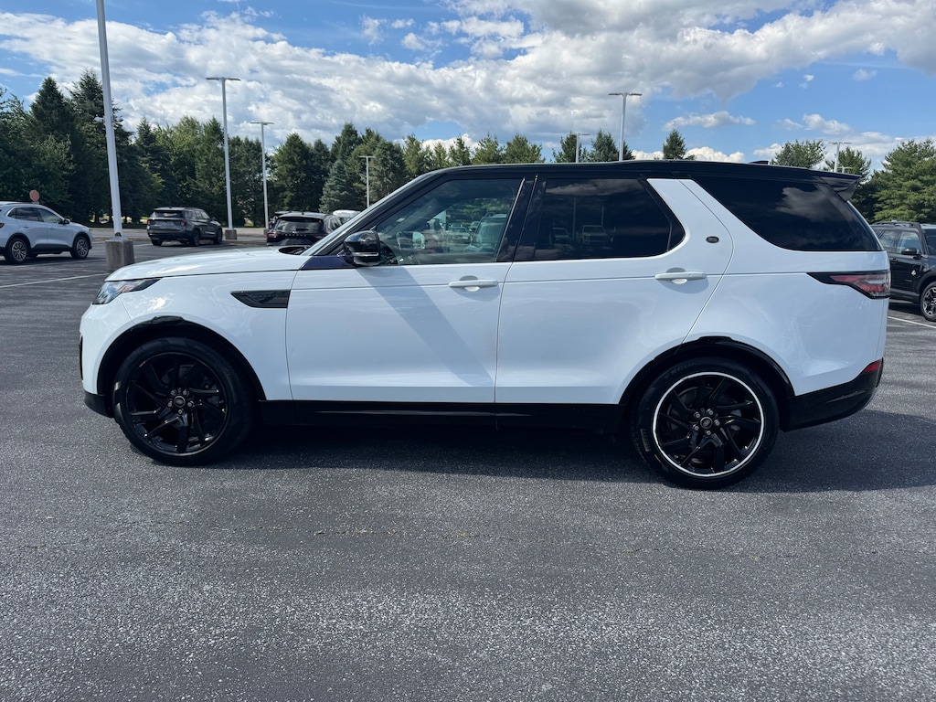 Used 2017 Land Rover Discovery HSE Luxury SUV