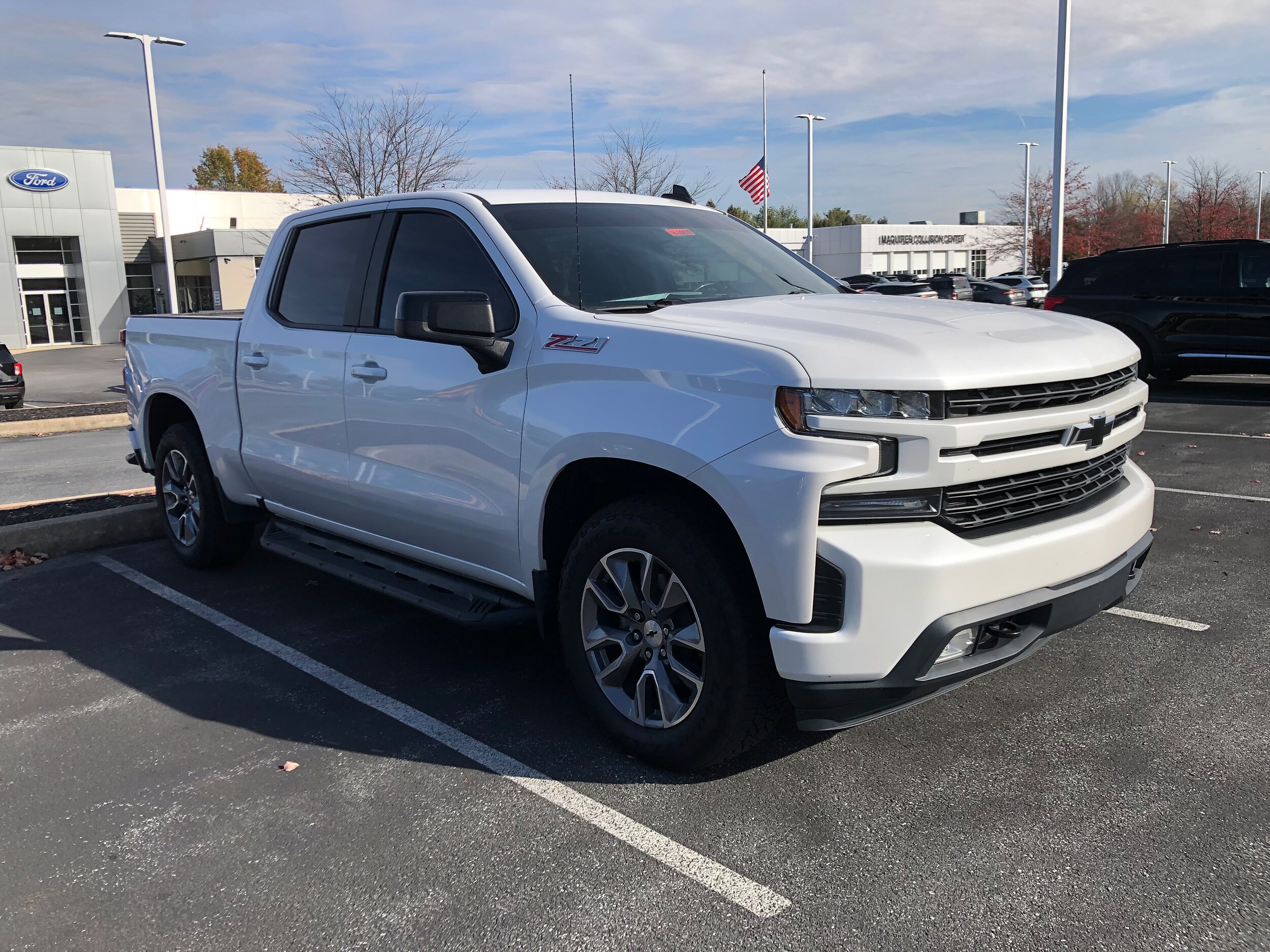 2020 Chevrolet Silverado 1500 RST photo 4