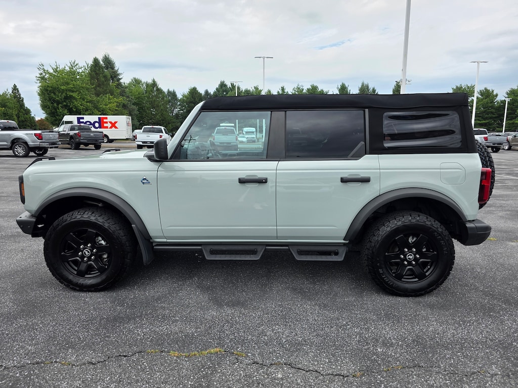 Used 2023 Ford Bronco Black Diamond SUV
