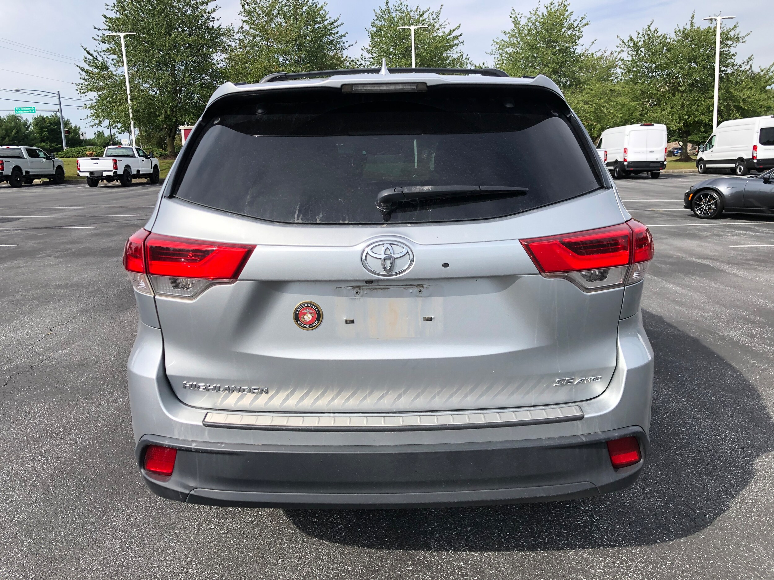 2017 Toyota Highlander SE photo 4