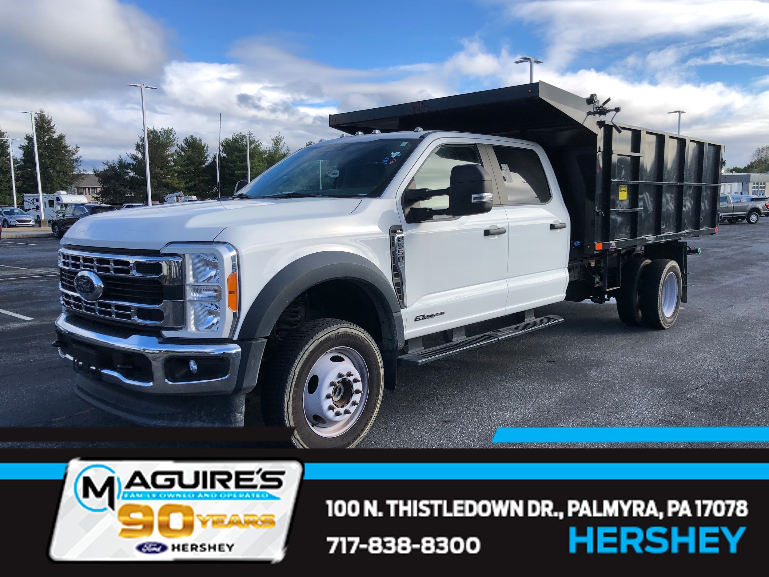 2023 Ford F-550 Super Duty Chassis Cab XL's photo
