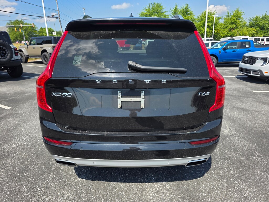 Used 2018 Volvo XC90 T6 Momentum SUV