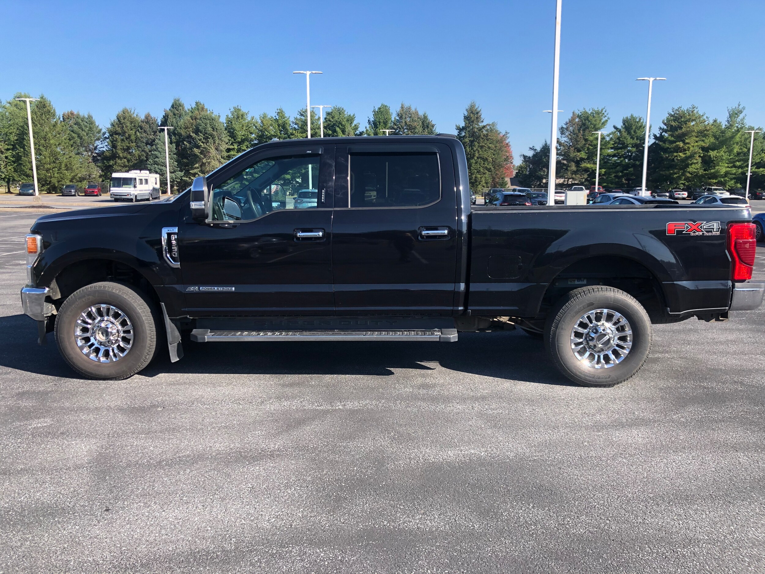 2022 Ford F-350 photo 2