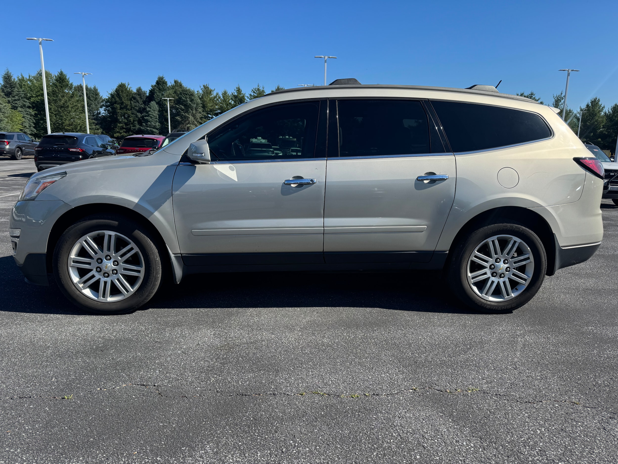 Used 2014 Chevrolet Traverse 1LT with VIN 1GNKRGKD8EJ163219 for sale in Palmyra, PA