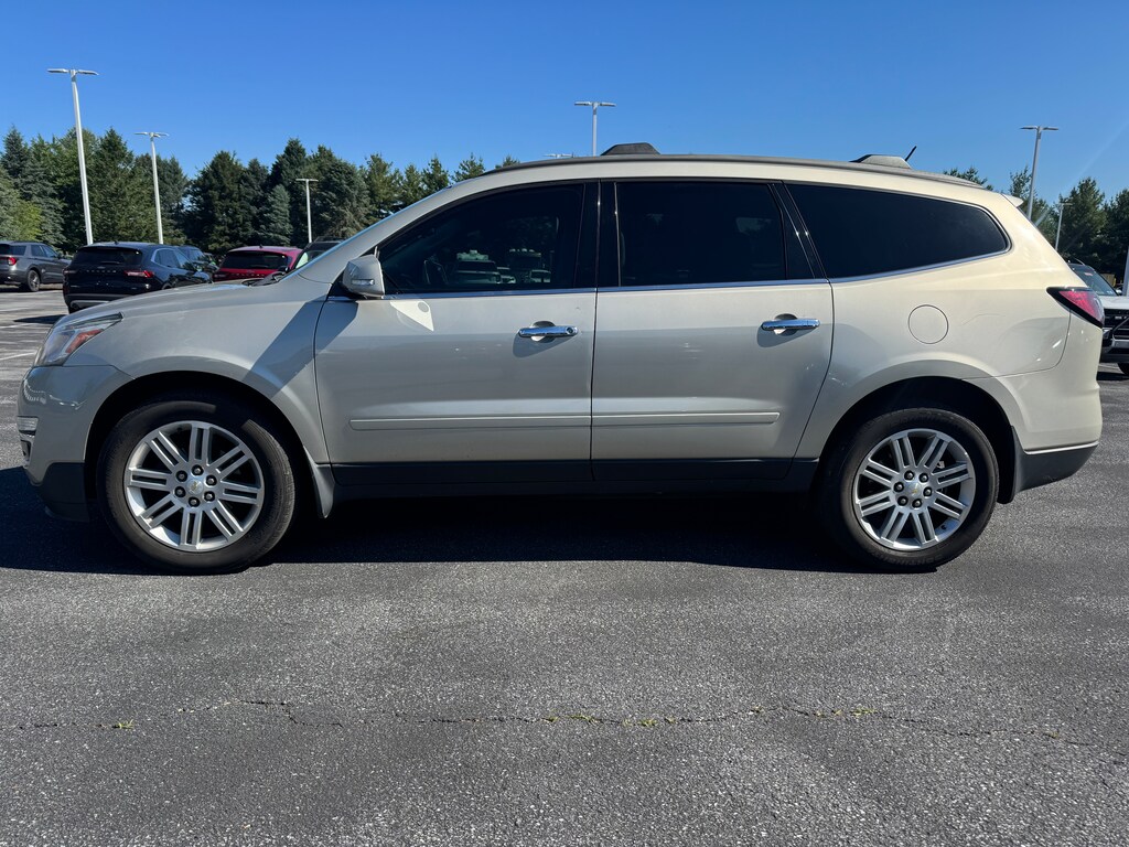 Used 2014 Chevrolet Traverse LT SUV