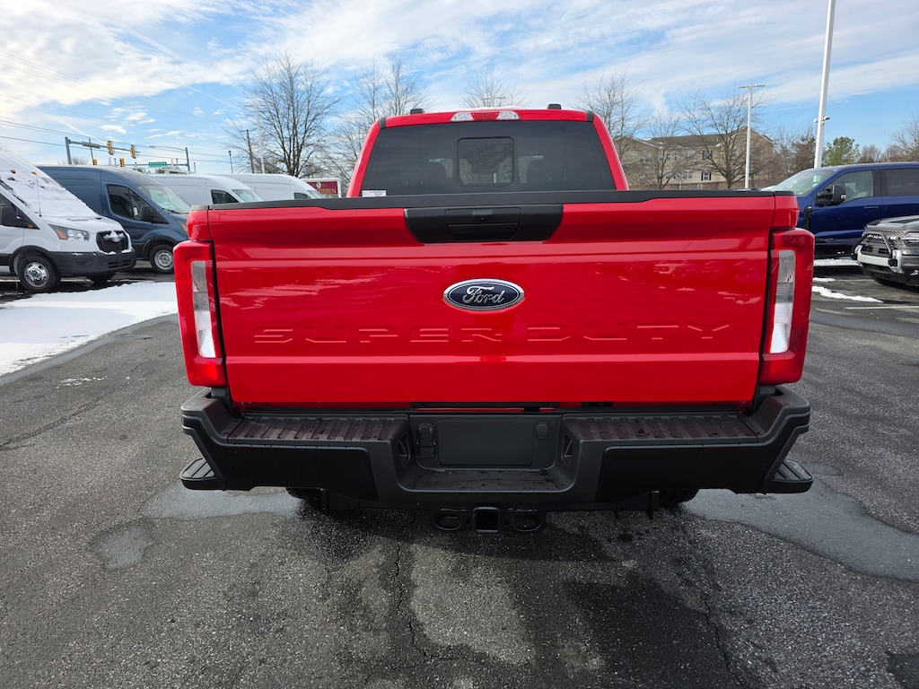 New 2026 Ford F-350 XL Truck Crew Cab