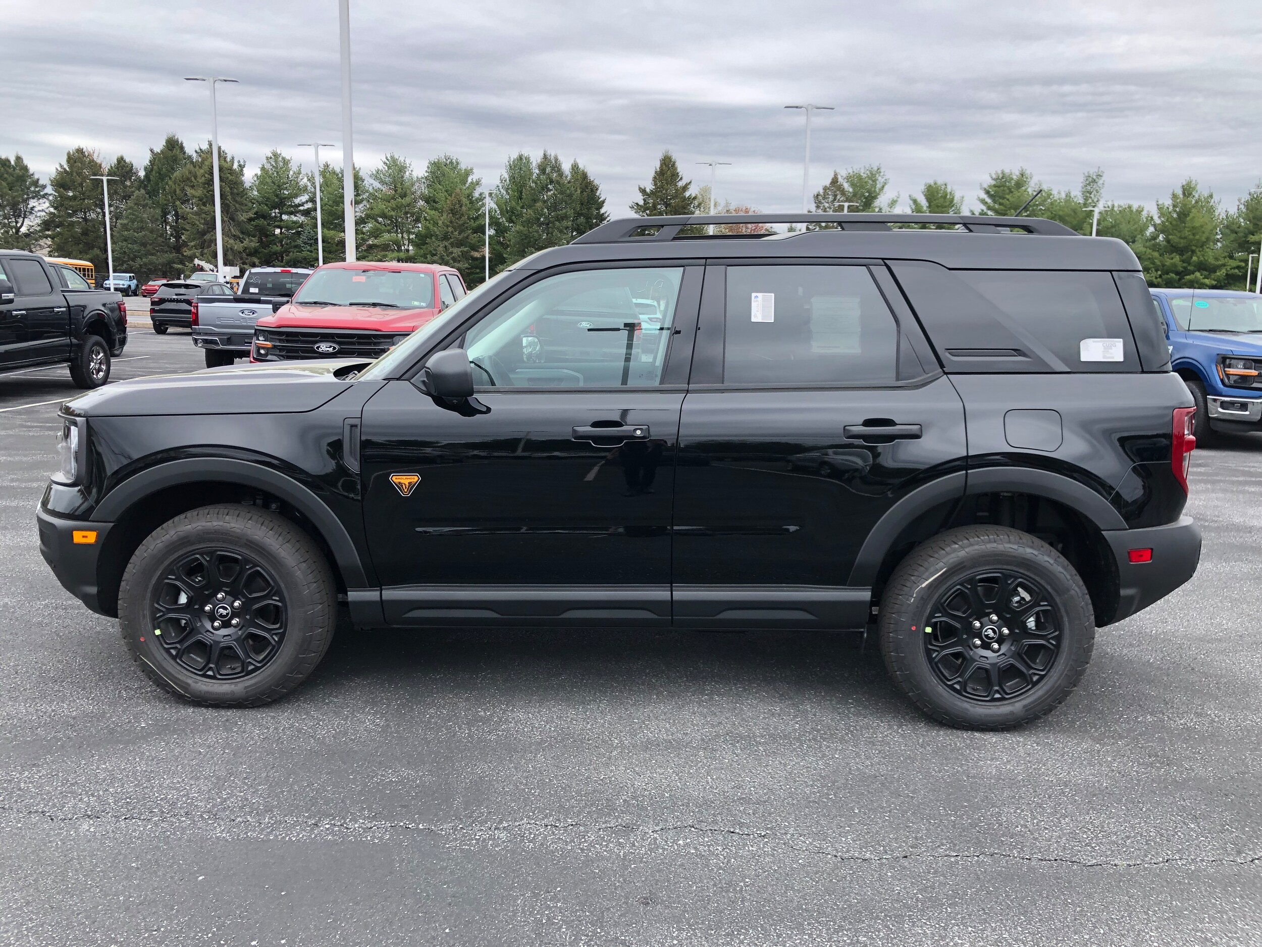 2025 Ford Bronco Sport Badlands photo 2