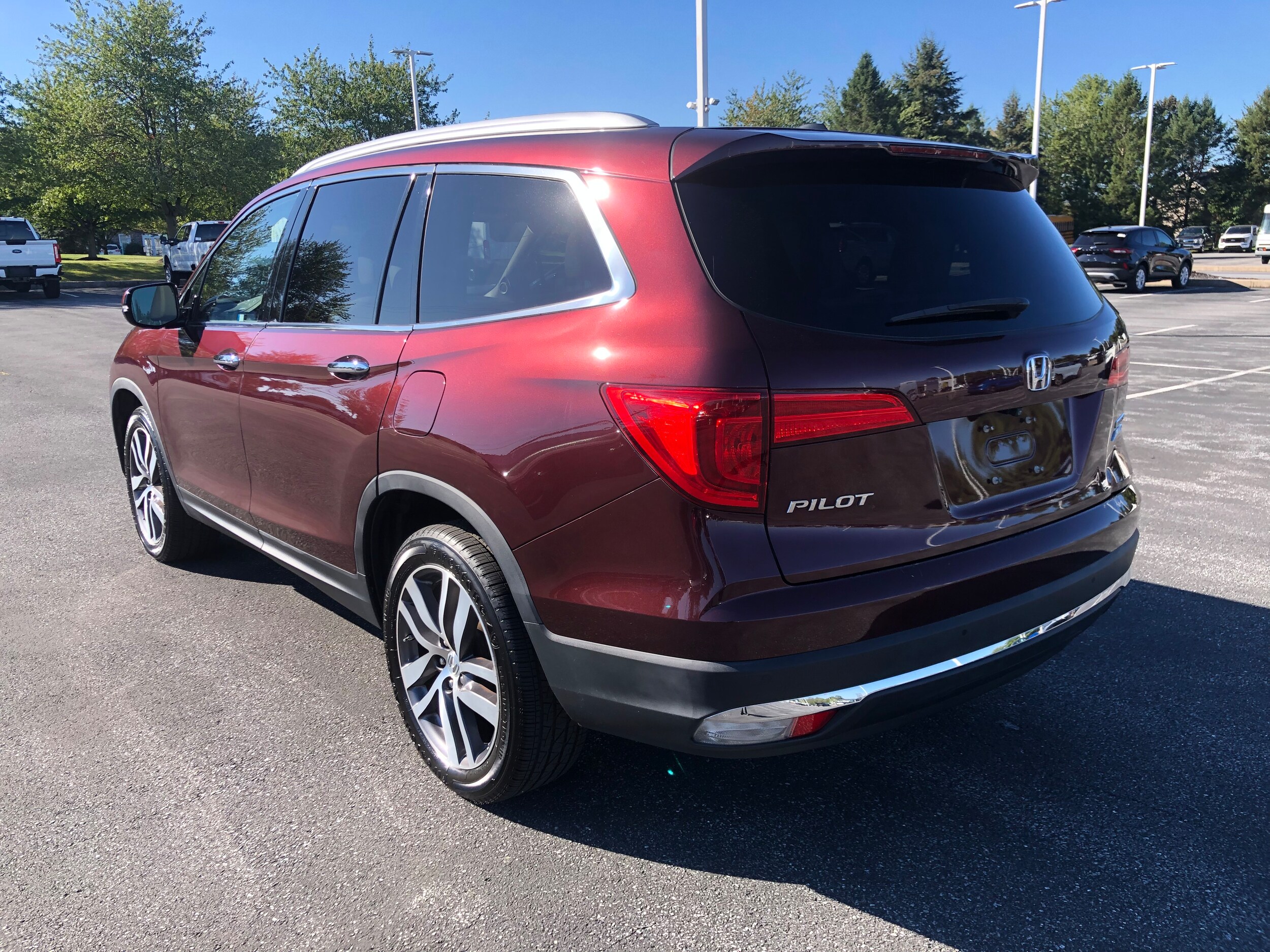 2016 Honda Pilot Touring photo 3