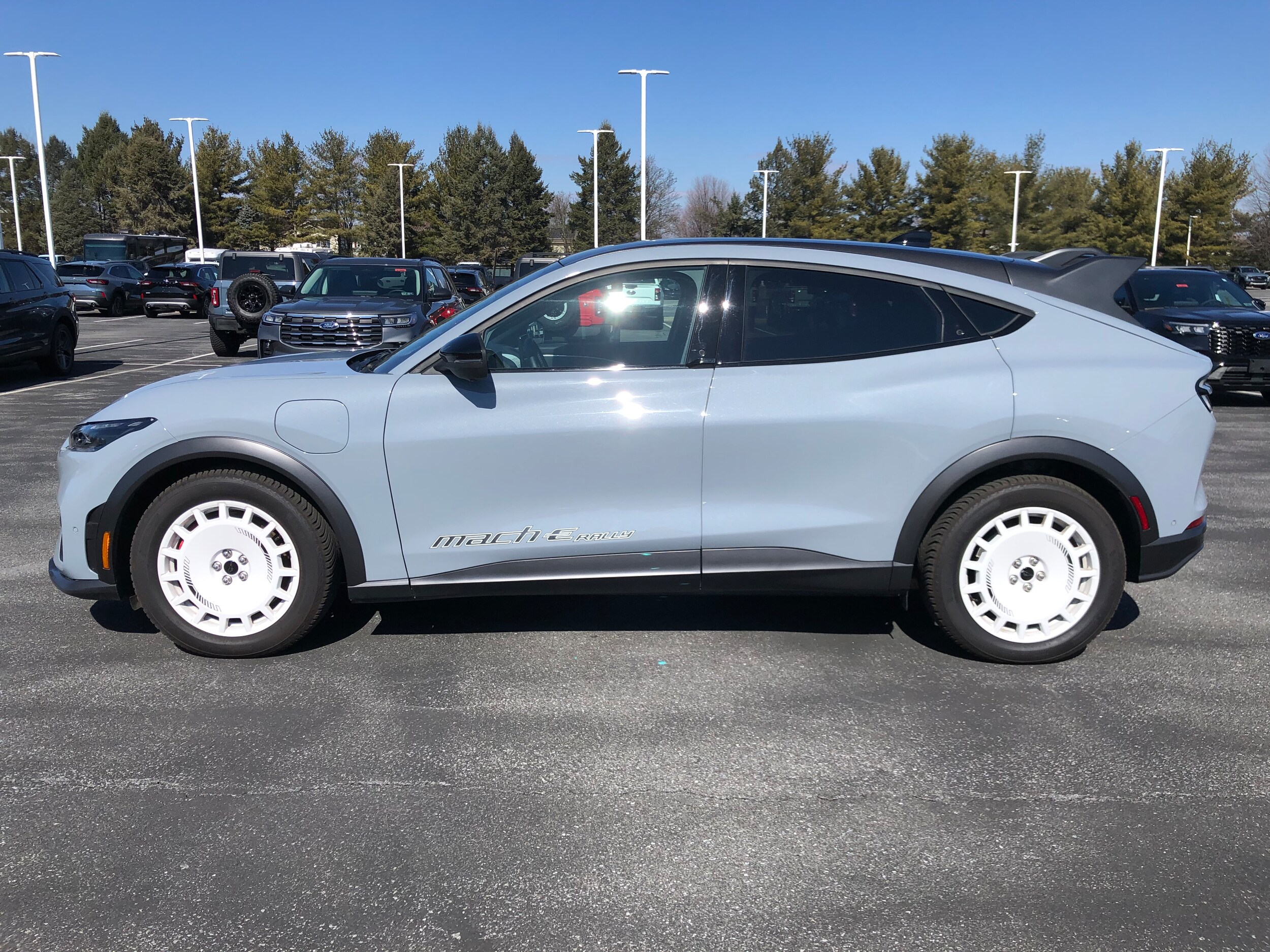 2024 Ford Mustang Mach-E GT photo 2