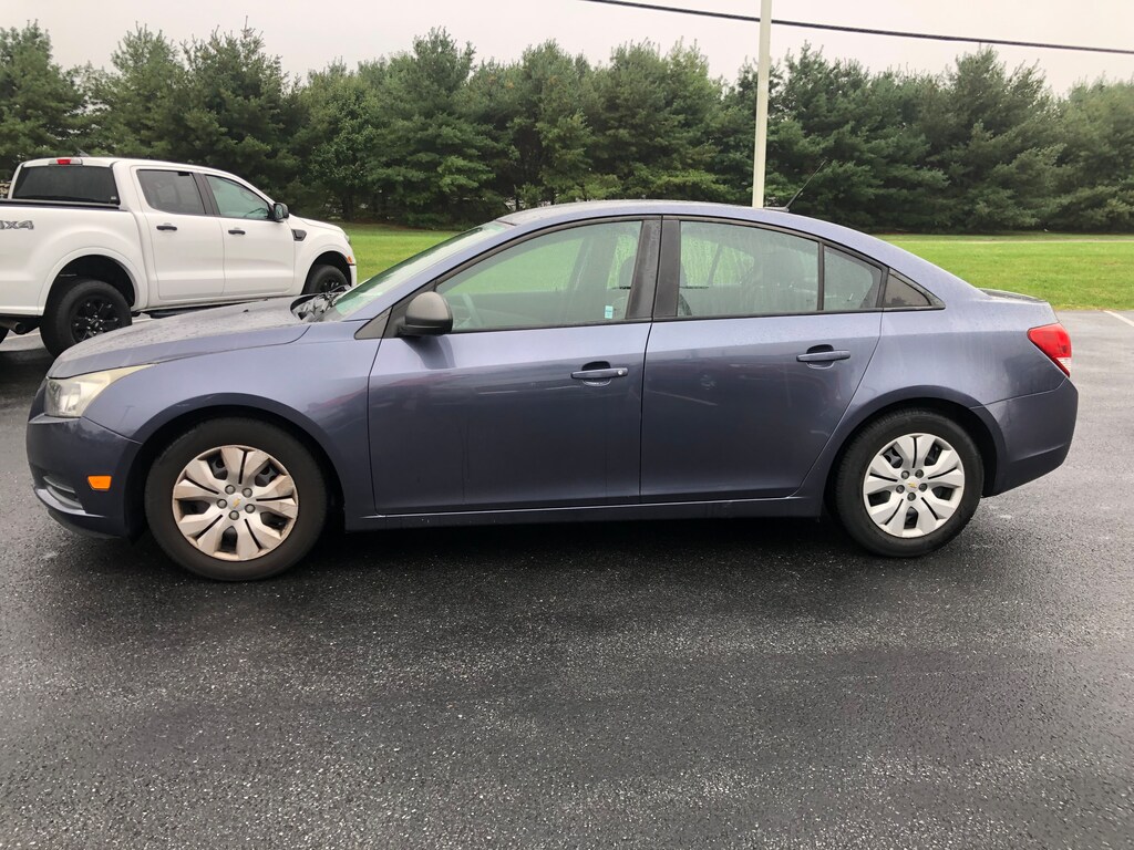 Used 2014 Chevrolet Cruze For Sale at Maguire's Ford Inc. VIN