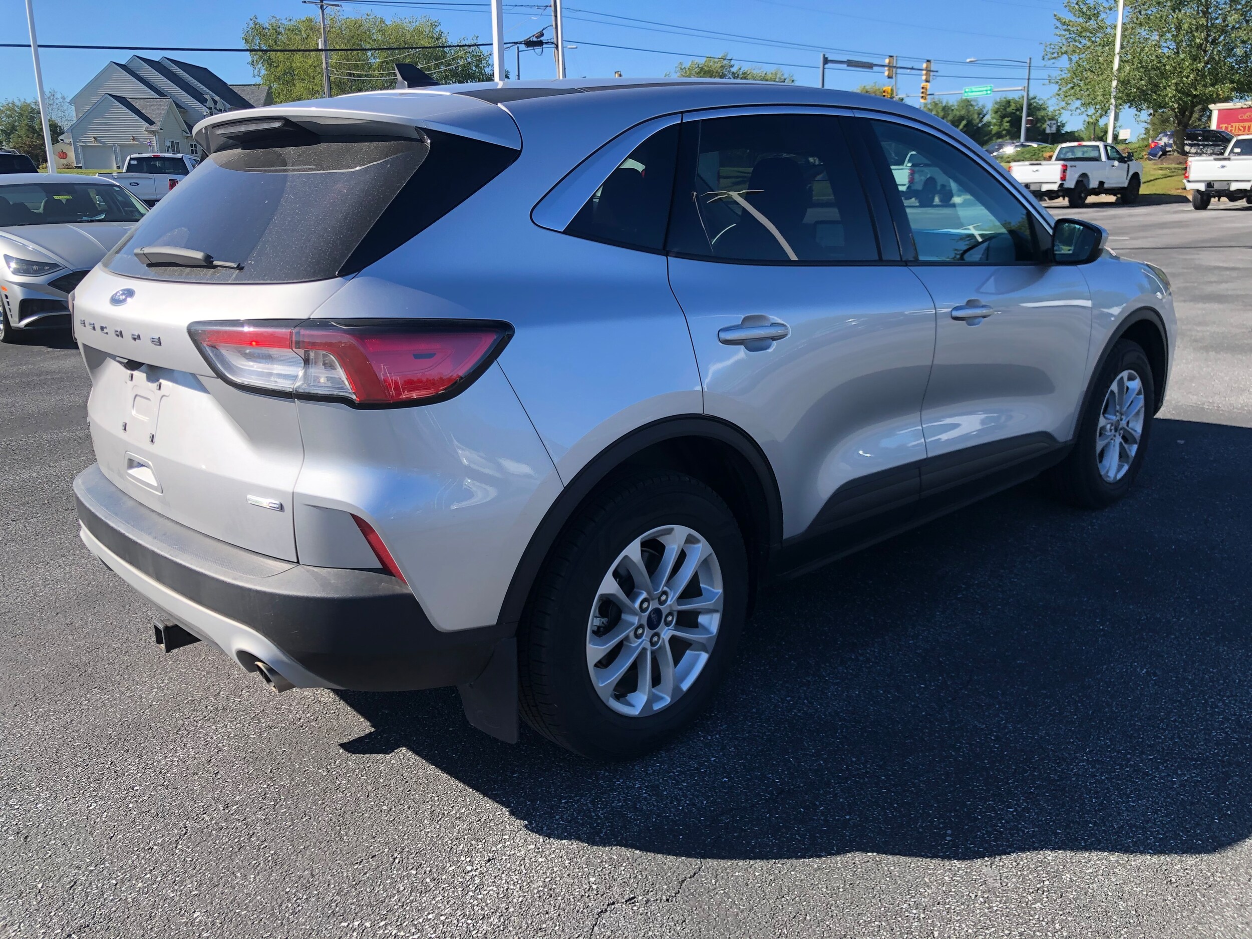 2020 Ford Escape SE photo 3