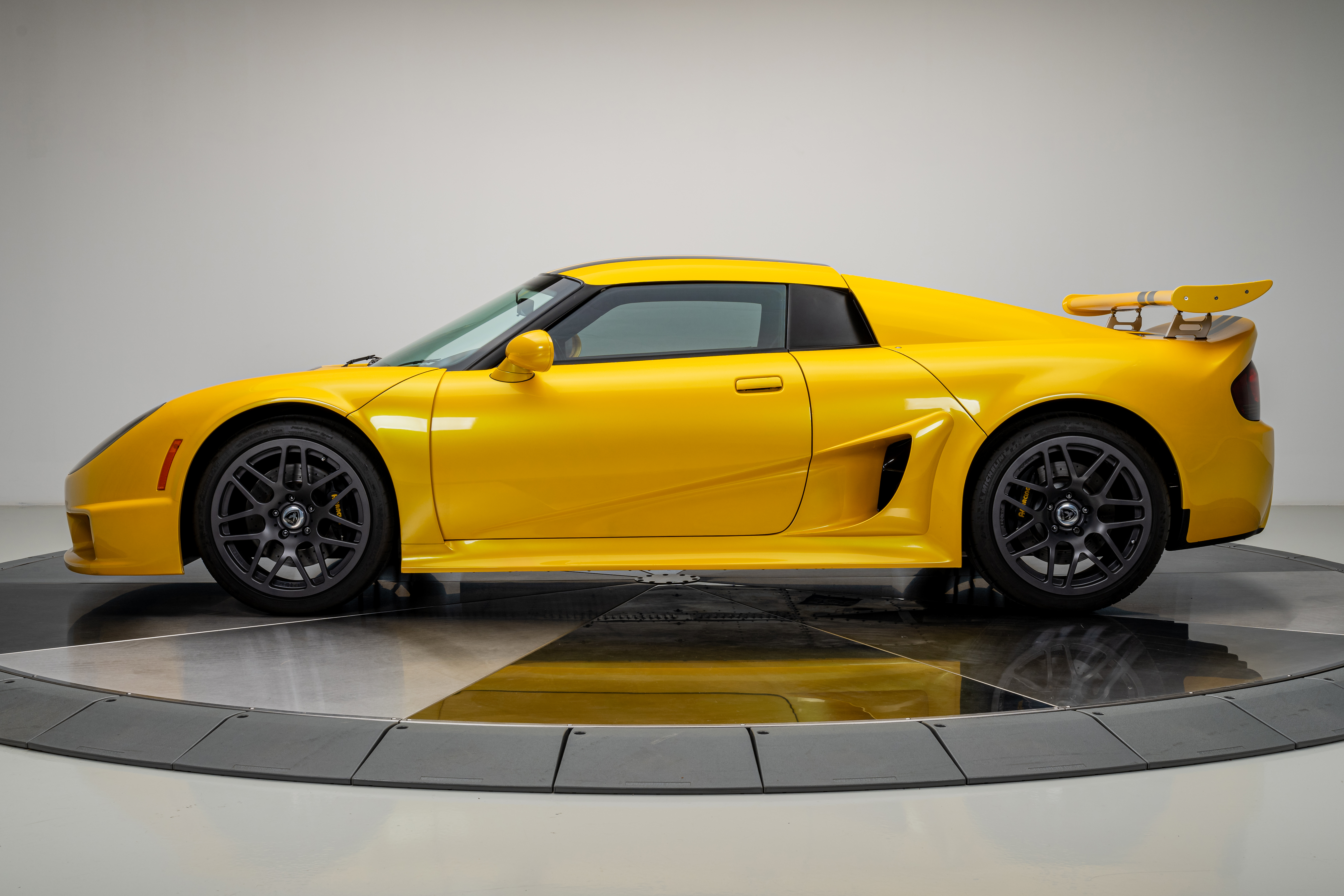 Used 2009 Rossion Q1