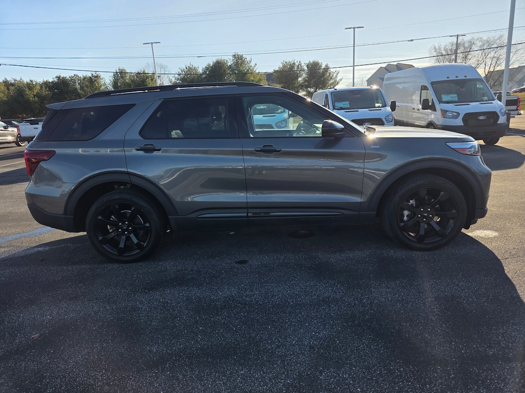 Certified 2022 Ford Explorer ST-Line SUV