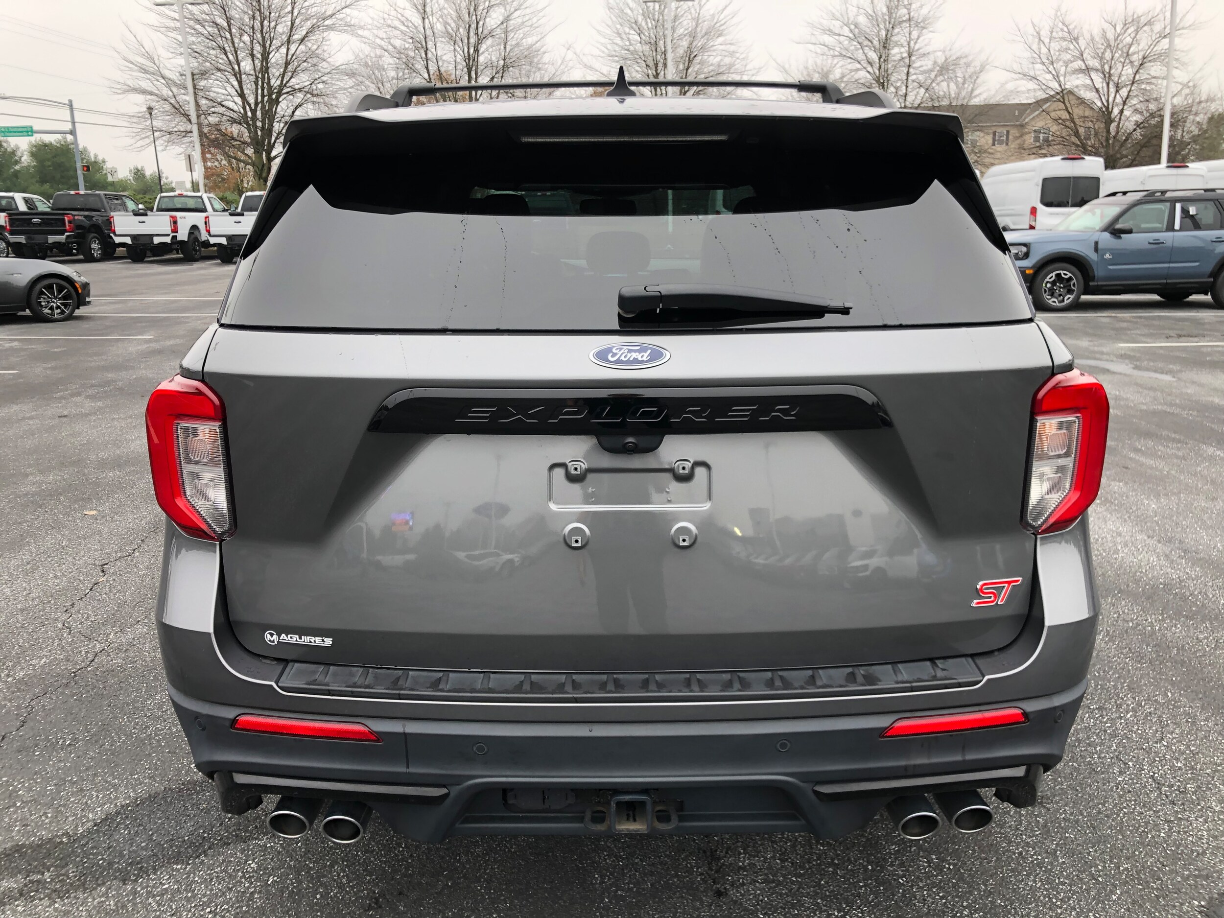 2022 Ford Explorer ST photo 4