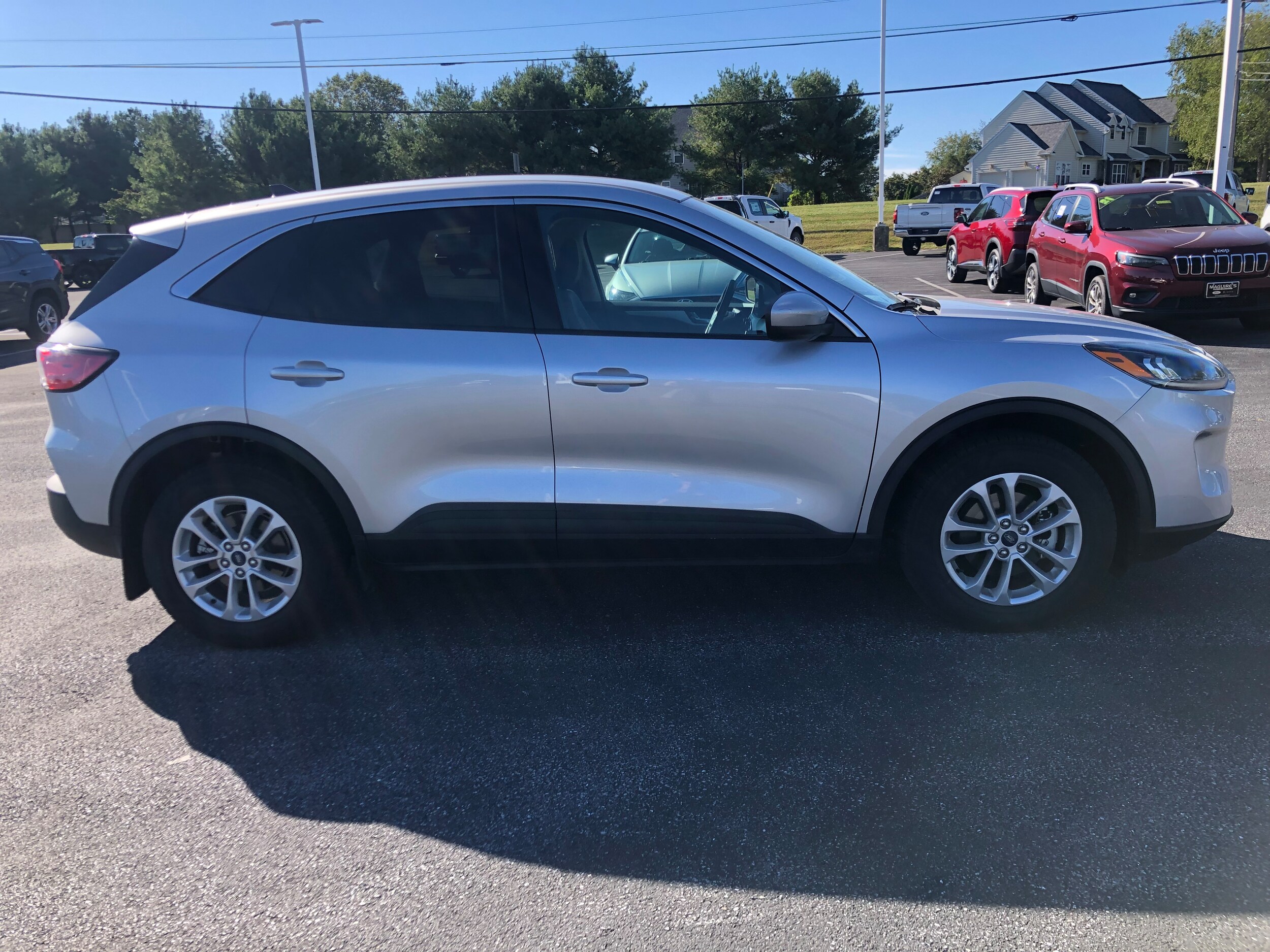 2020 Ford Escape SE photo 4
