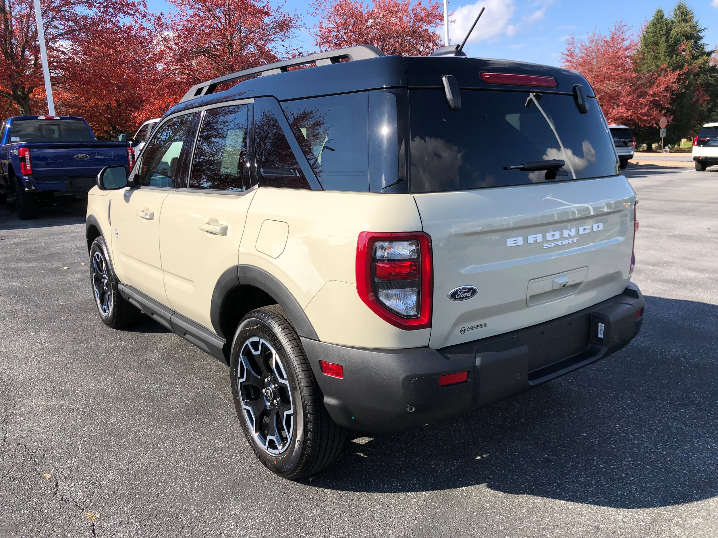 2025 Ford Bronco Sport Outer Banks photo 3