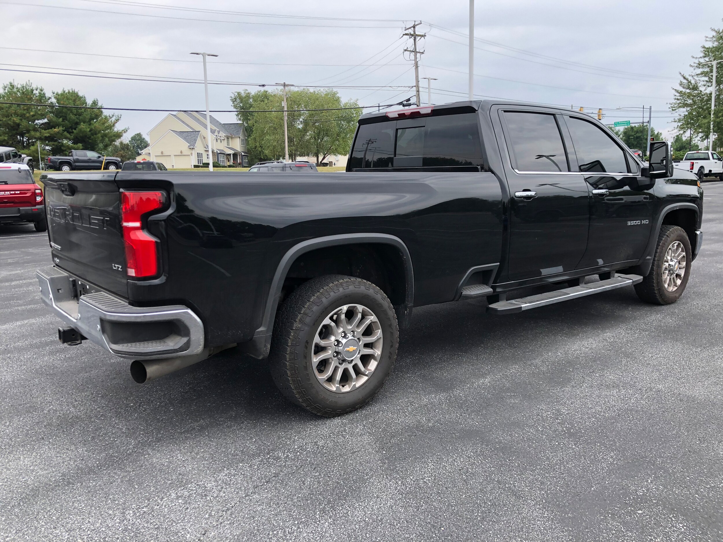 2025 Chevrolet Silverado 3500HD LTZ photo 3