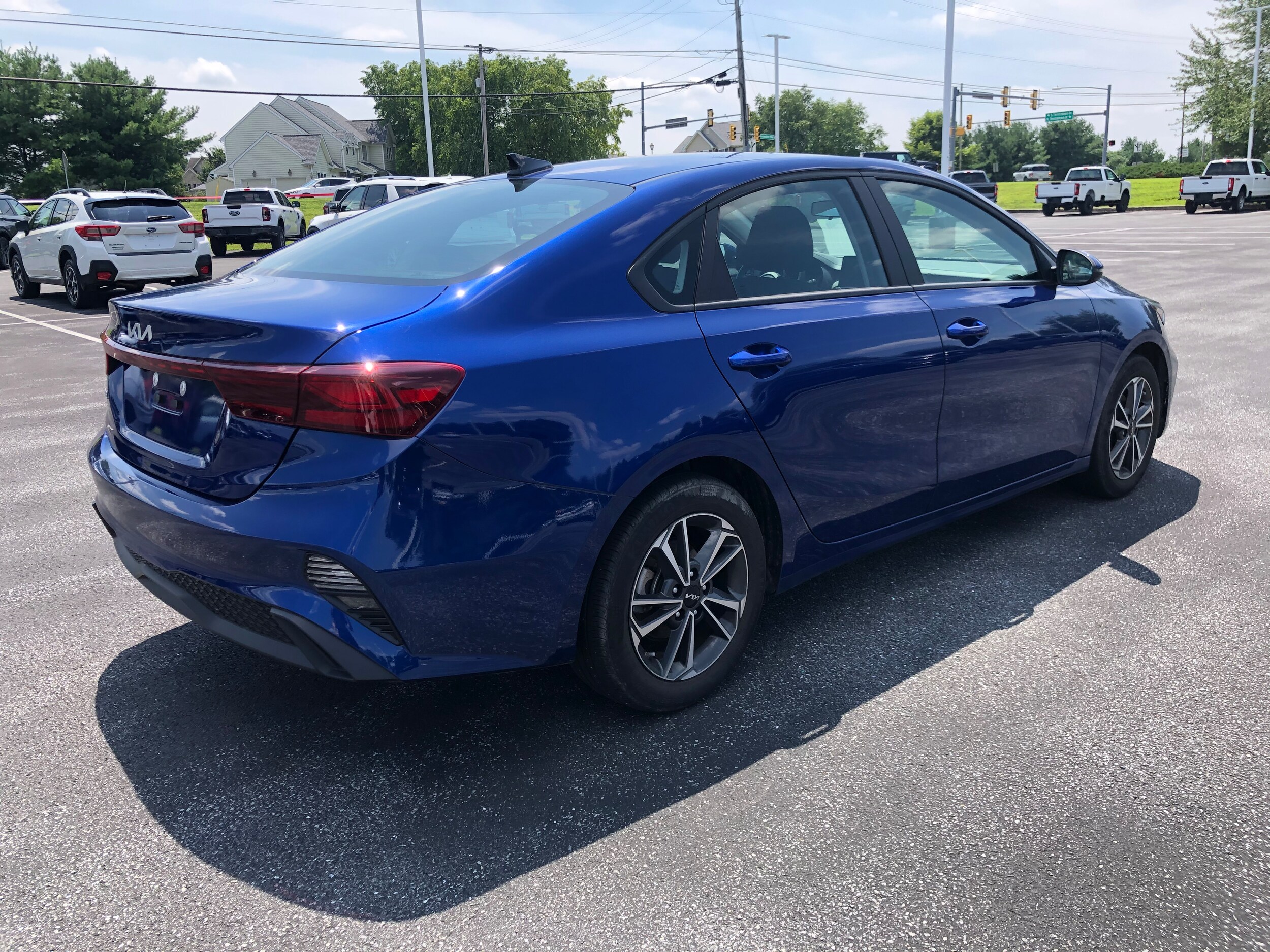 2023 Kia Forte LXS photo 2