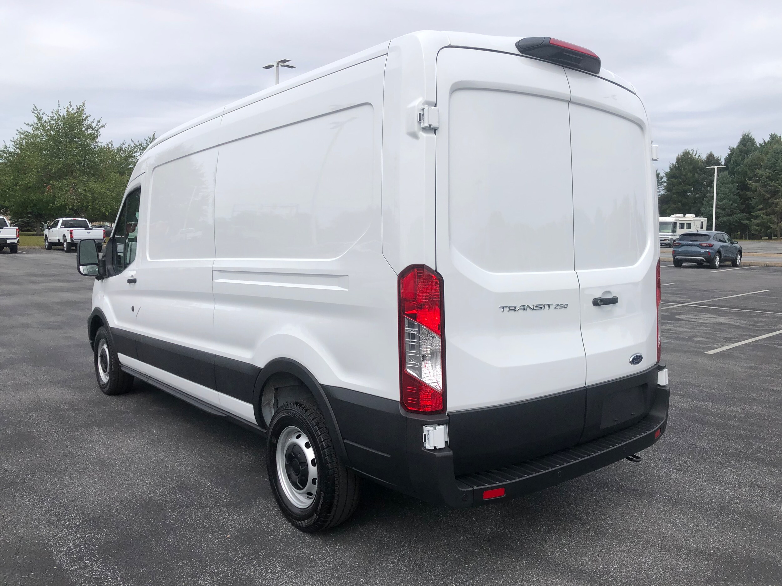 2025 Ford Transit photo 3