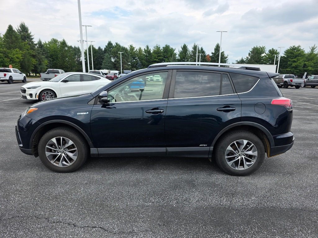 Used 2017 Toyota RAV4 Hybrid XLE SUV