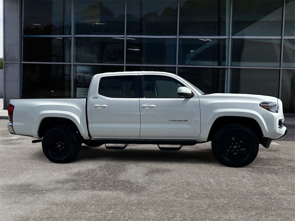Used 2022 Toyota Tacoma SR5 with VIN 3TMCZ5AN3NM460154 for sale in Grand Island, NY