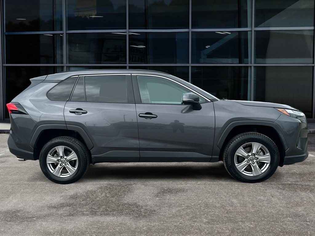 Used 2022 Toyota RAV4 XLE with VIN 2T3P1RFV2NW271860 for sale in Grand Island, NY