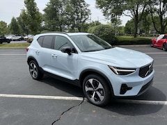 2026 Volvo XC40 B5 Plus SUV