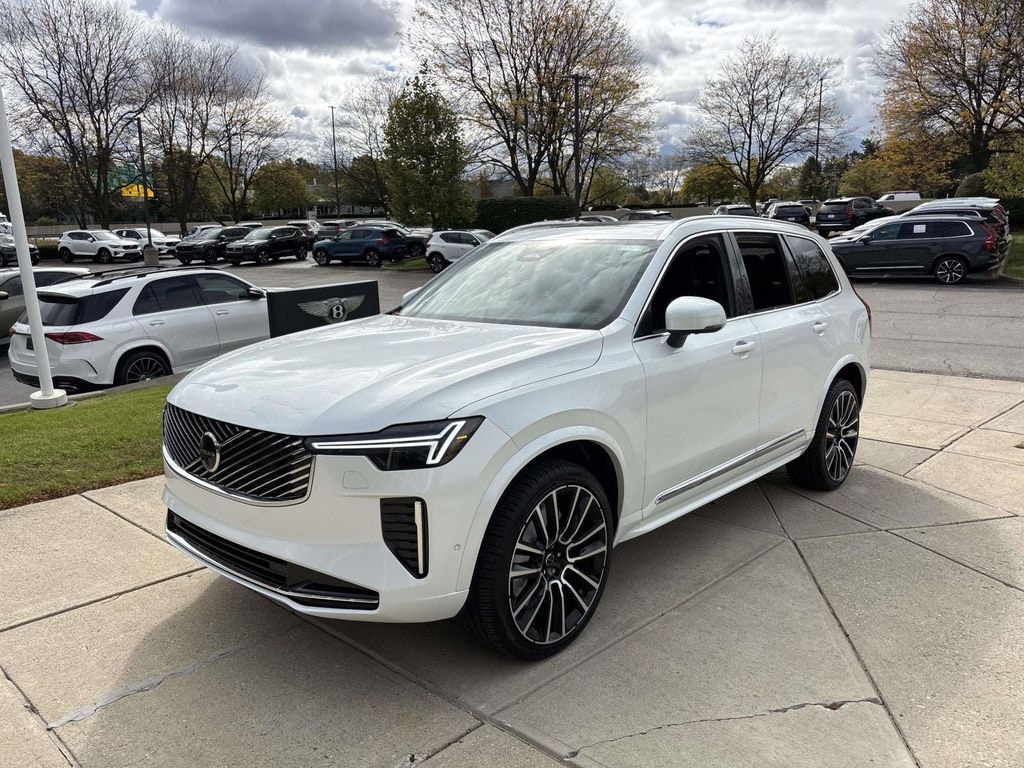 New 2026 Volvo XC90 B6 Plus 7-Seater SUV