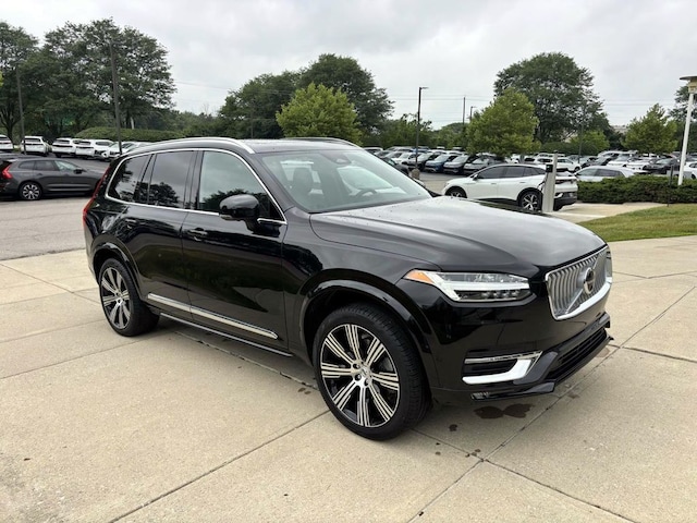 2024 Volvo XC90 B6 Plus Bright Theme Sport Utility