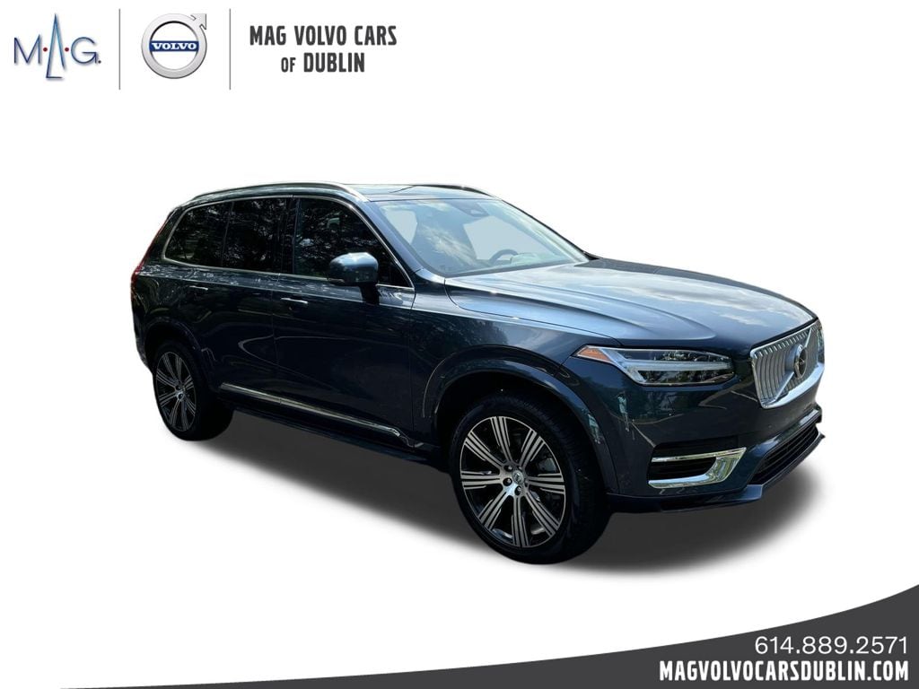 2025 Volvo XC90 plug-in hybrid T8 Core 7-Seater