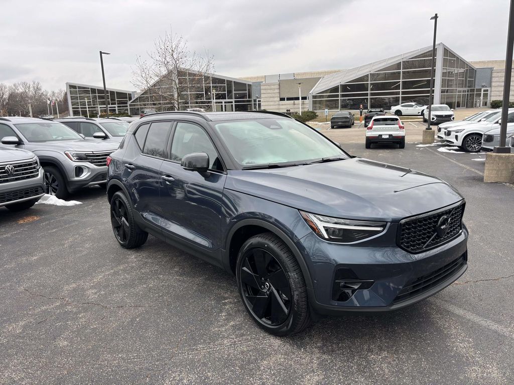 2026 Volvo XC40 Ultra Black Edition's photo