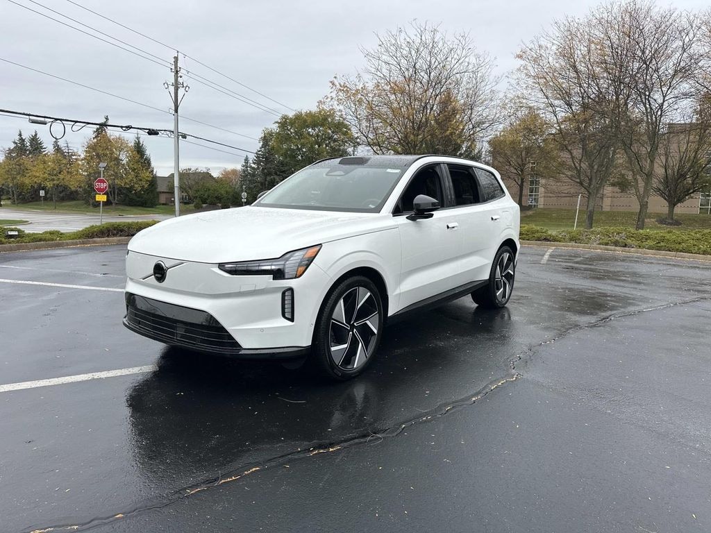 New 2025 Volvo EX90 Twin Motor Performance Ultra 6-Seater SUV