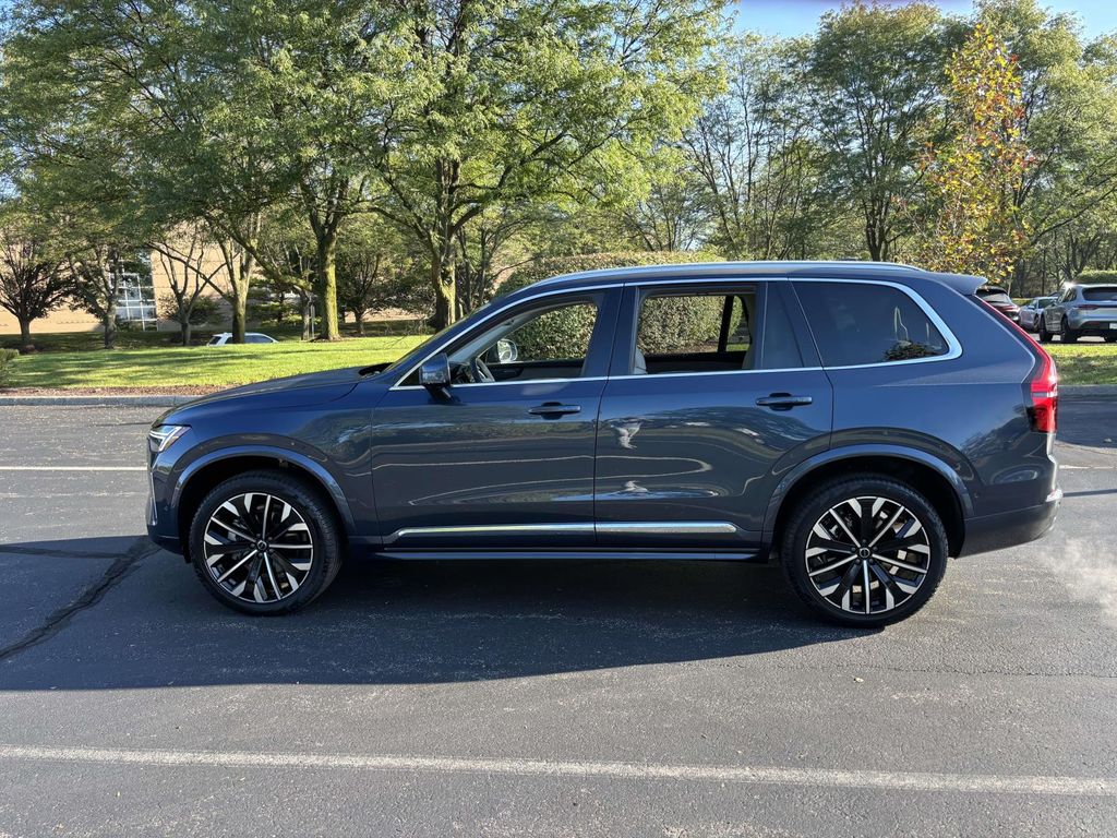 2026 Volvo XC90 photo 4