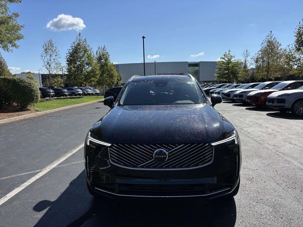 New 2026 Volvo XC90 B5 Core SUV