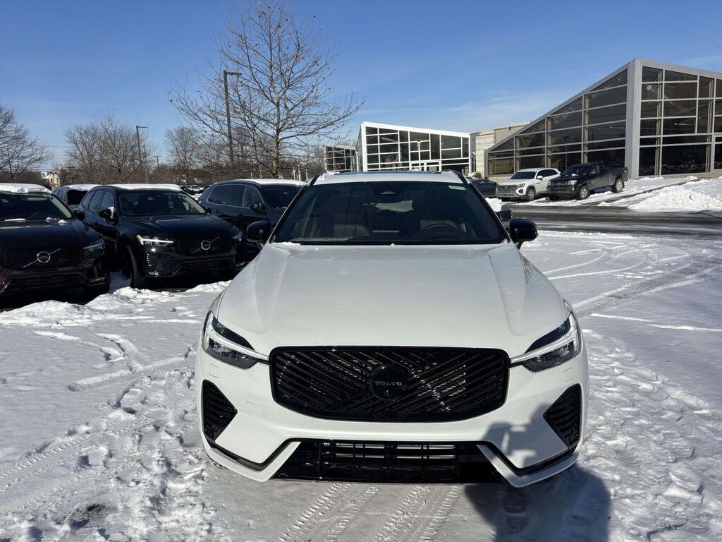 New 2026 Volvo XC60 plug-in hybrid T8 Ultra Black Edition SUV