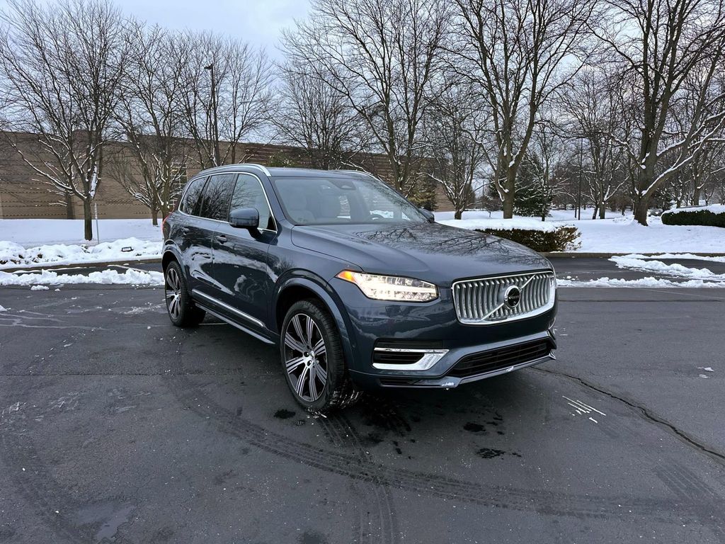 2025 Volvo XC90 Ultra's photo