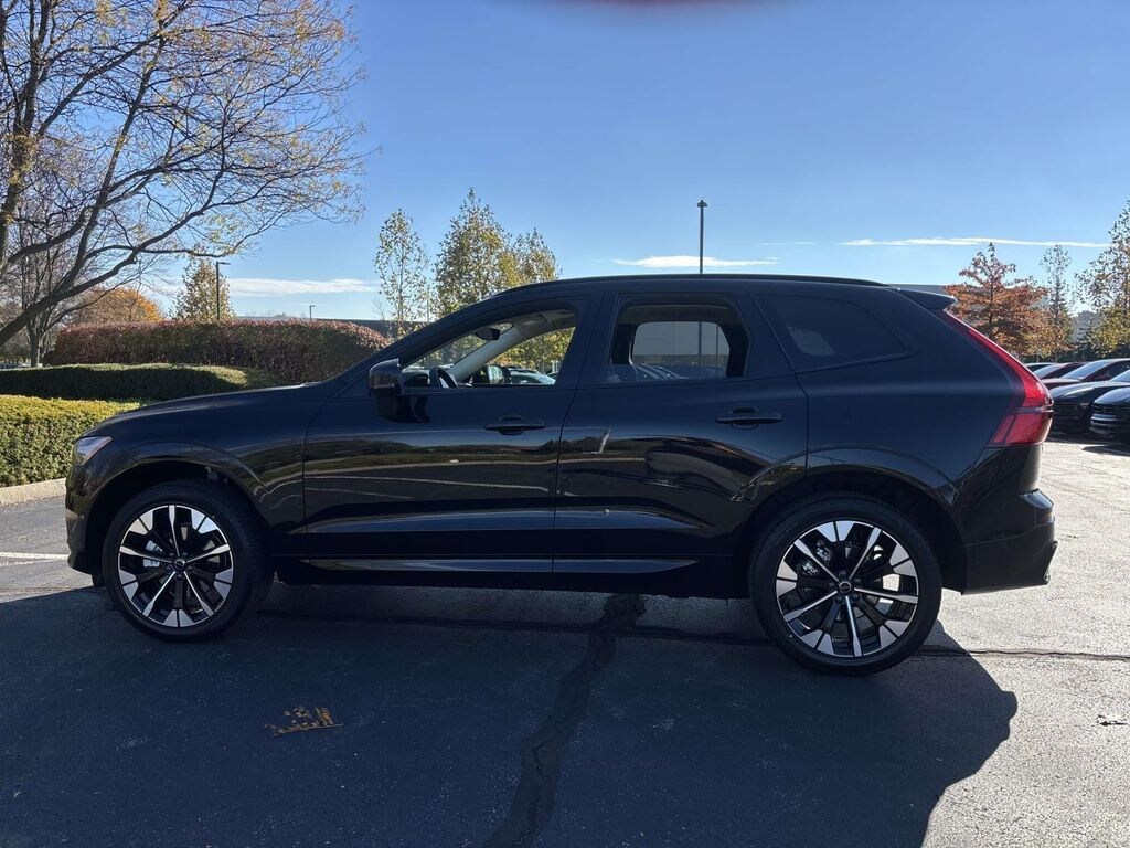 New 2026 Volvo XC60 B5 Plus SUV