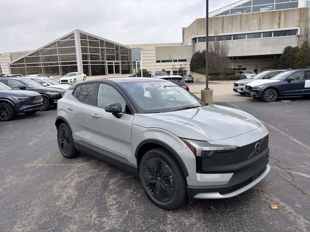 2026 Volvo EX30 Ultra's photo