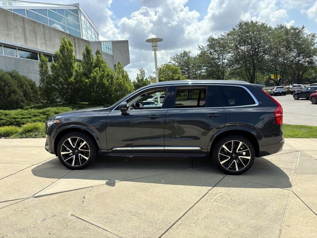 Used 2022 Volvo XC90 Recharge Plug-In Hybrid T8 Inscription Expression 7 Passenger Sport Utility