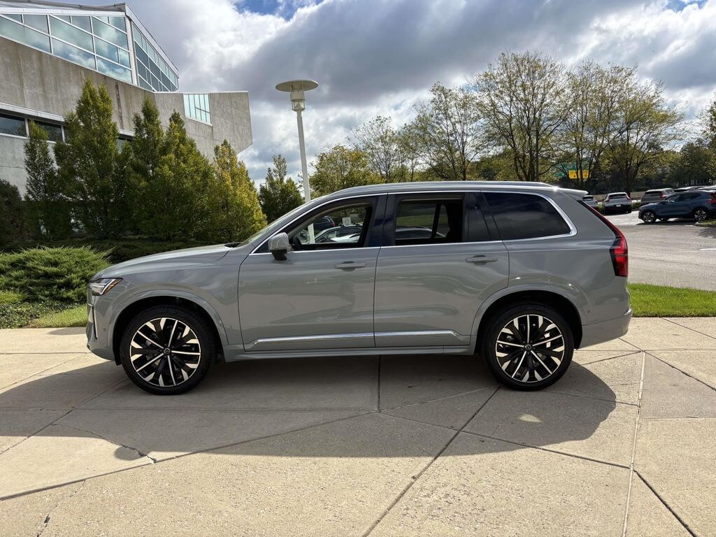 New 2026 Volvo XC90 B6 Plus 7-Seater SUV