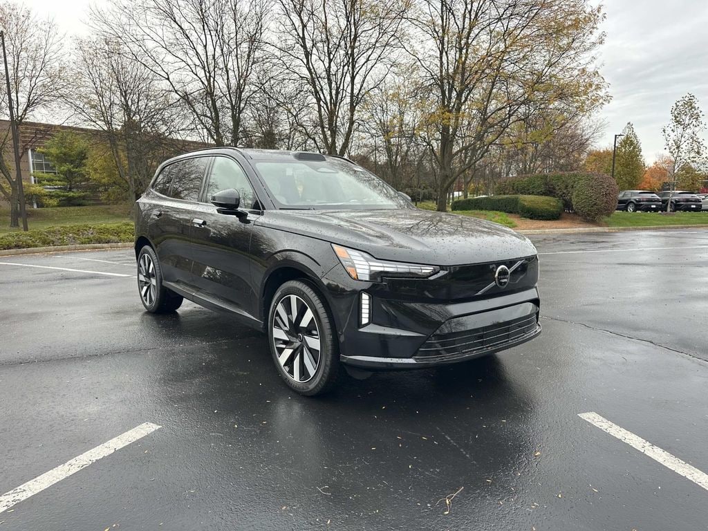 New 2025 Volvo EX90 Twin Motor Performance Plus 7-Seater SUV