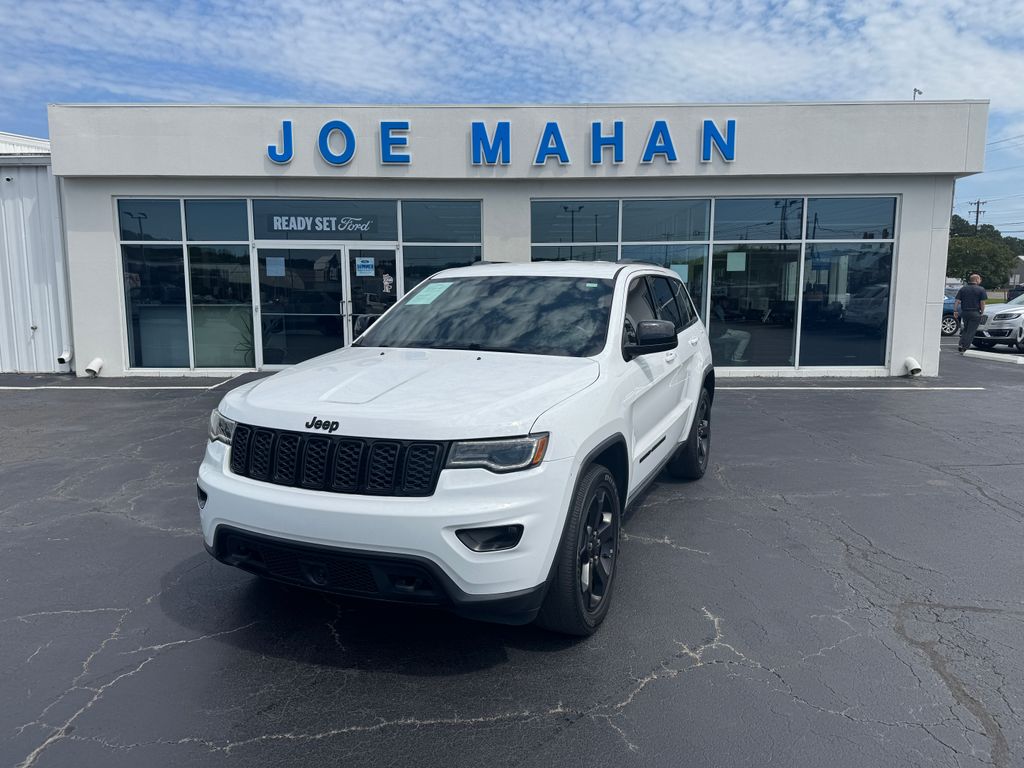 Used 2021 Jeep Grand Cherokee Laredo