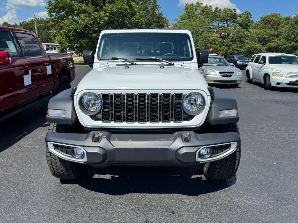 Used 2025 Jeep Gladiator Sport