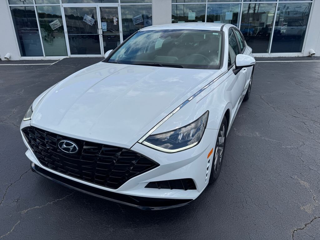 Used 2022 Hyundai Sonata SEL Sedan