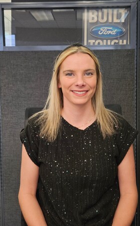 Staff member Jana Wilson from ID_0bd356